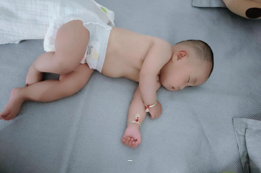 张家口孕妇肚脐周围发青
